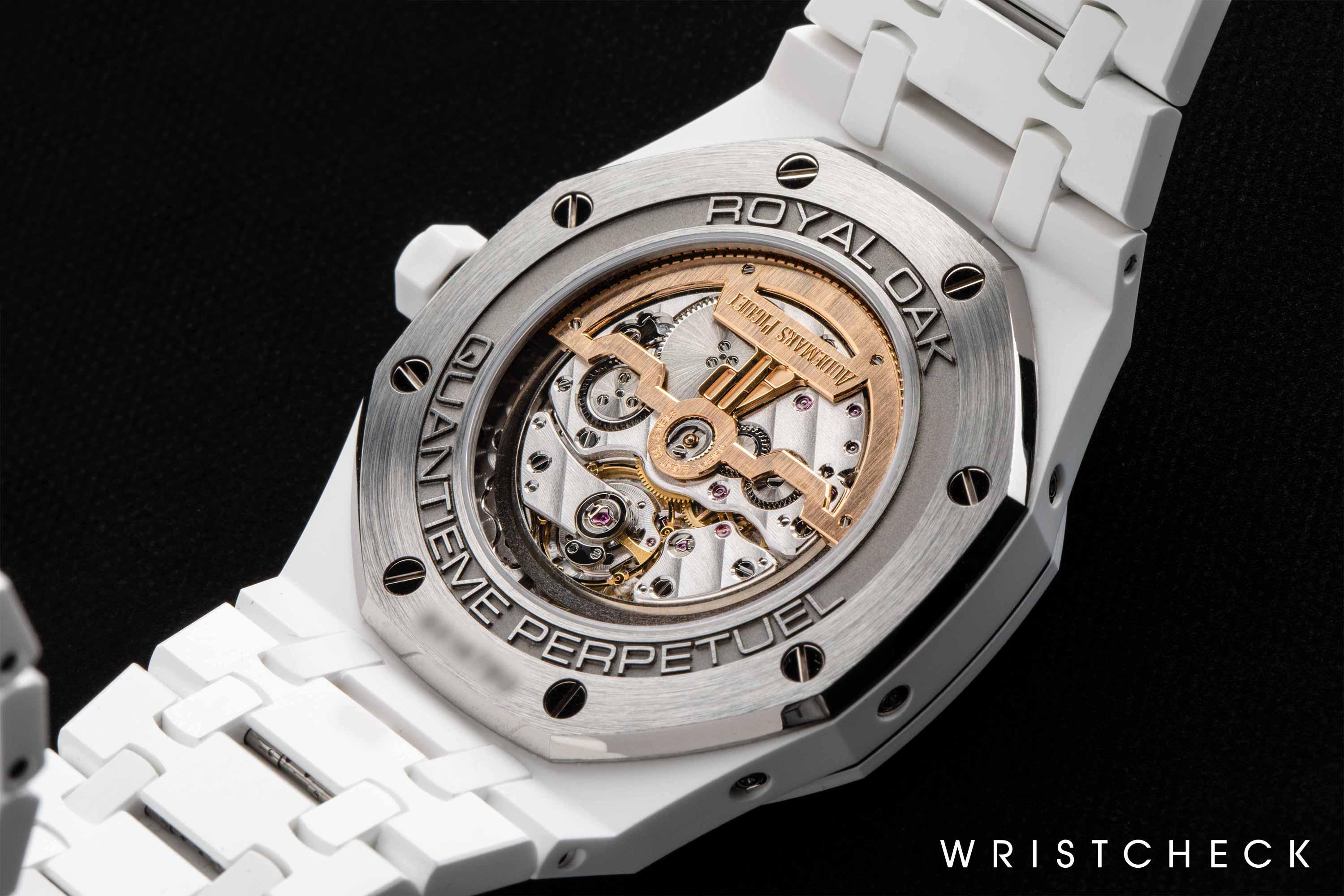 Sapphire crystal caseback