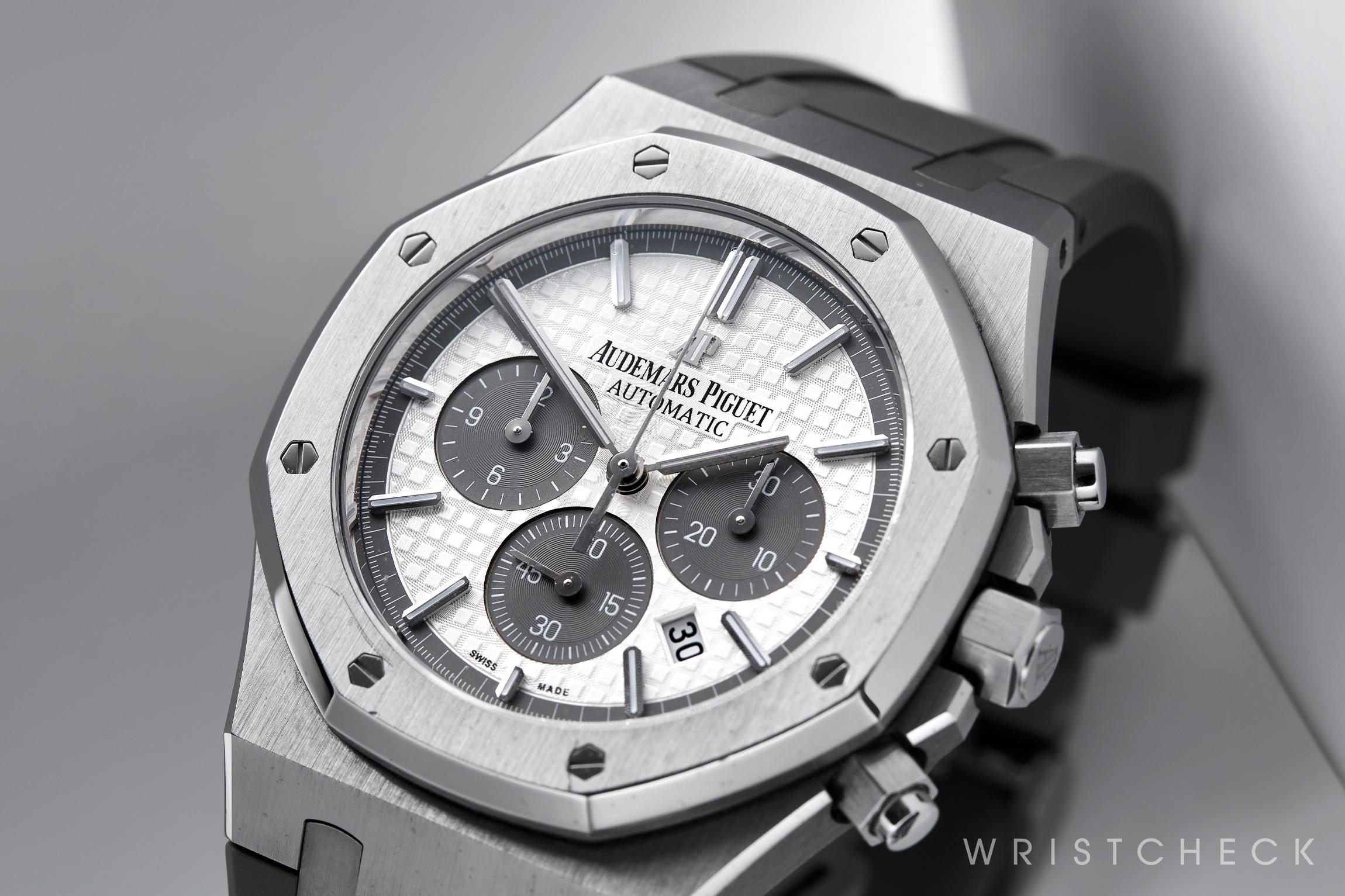Royal Oak Chronograph QE II Cup 2015 Ref. 26327TI.OO.D004CA.01