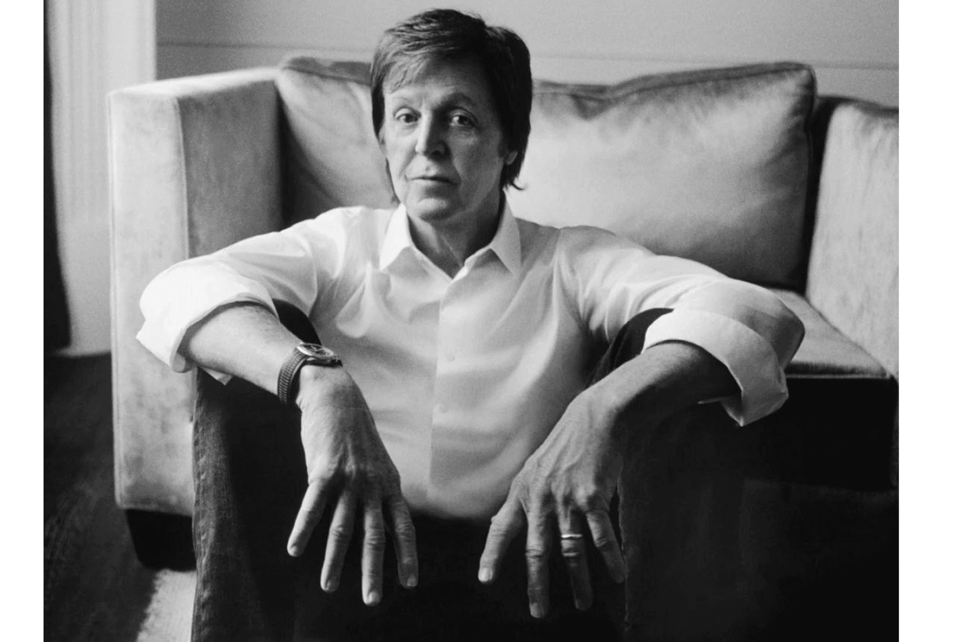 PAUL MCCARTNEY WITH HIS PATEK PHILIPPE REF 5167_A IN STAINLESS STEEL. Photo_ Esquire UK.png