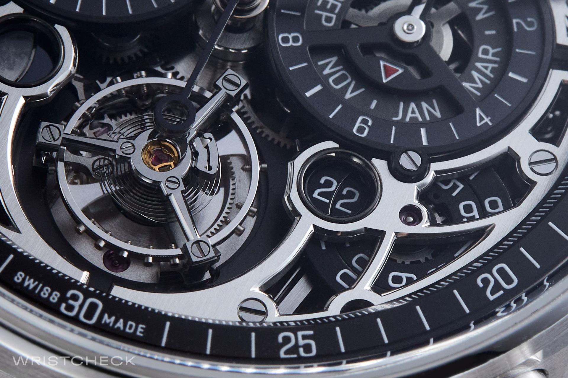 Activated via three crowns on the right side of the case, the flyback chrono and split-seconds mechanisms are a user’s delight