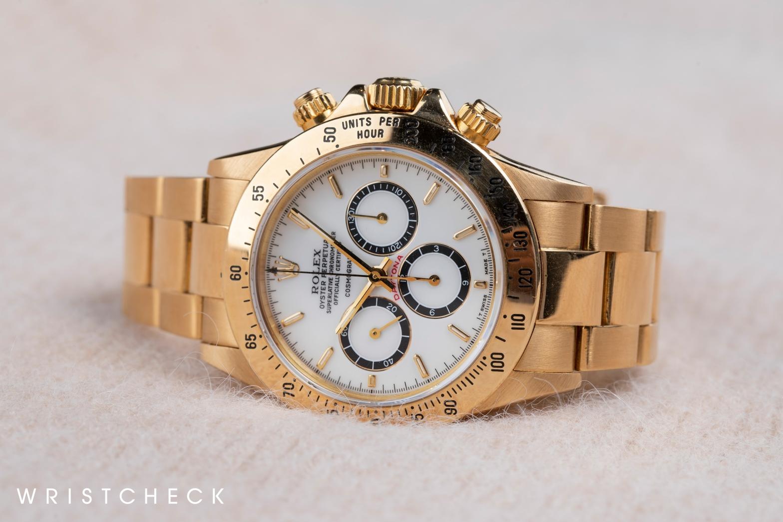 Daytona with floating porcelain dial