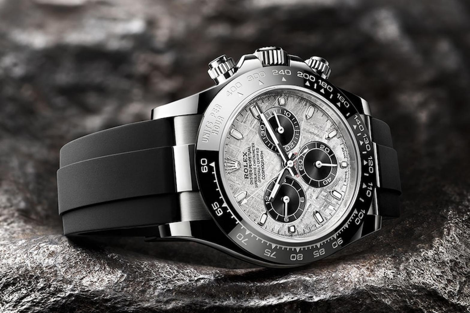 The new Rolex Cosmograph Daytona featuring a monobloc Cerachrom bezel and an Oysterflex bezel.